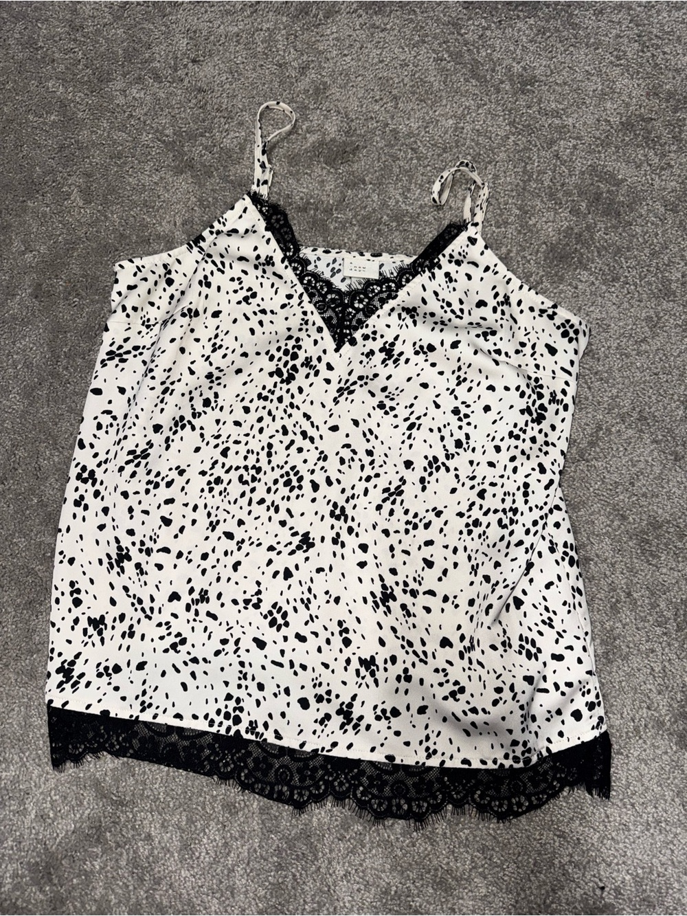 A New Day Women’s Size Medium White & Black Abstract Print Lace Trim Cami Tank T